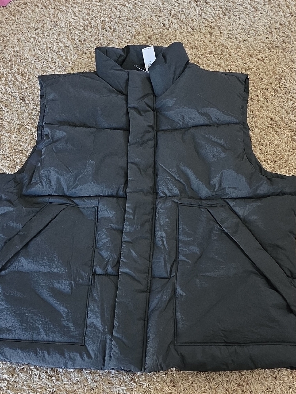 NWT Old Navy Men's Black Puffer Vest - XL